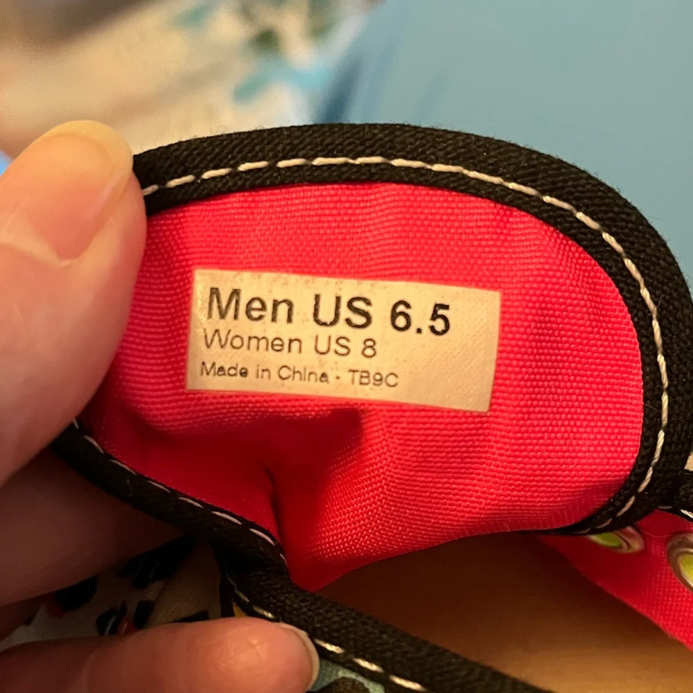 𝓥𝓲𝓷𝓽𝓪𝓰𝓮 𝓿𝓪𝓷𝓼 𝓦𝓸𝓶𝓮𝓷'𝓼 𝓝𝓮𝓸𝓷 𝓛𝓮𝓸𝓹𝓪𝓻𝓭 𝓼𝓵𝓲𝓹-𝓞𝓷 𝓼𝓷𝓮𝓪𝓴𝓮𝓻𝓼 - Picture 6 of 8